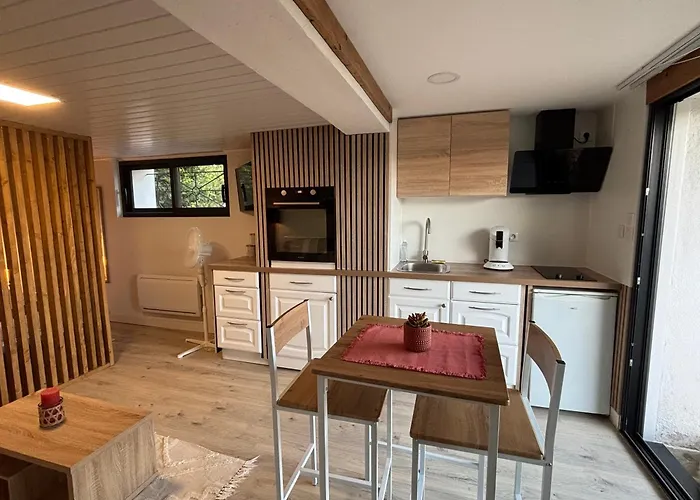 Equipe Calme & Confort Апартаменты *